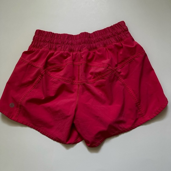 Lululemon Tracker Low-Rise Lined Short 4” Pink Size 4 - Picture 2 of 4